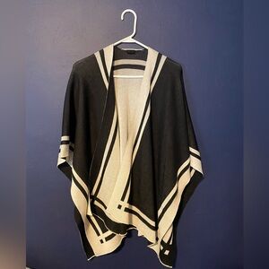 Steve Madden Sweater Poncho / Shawl One Size